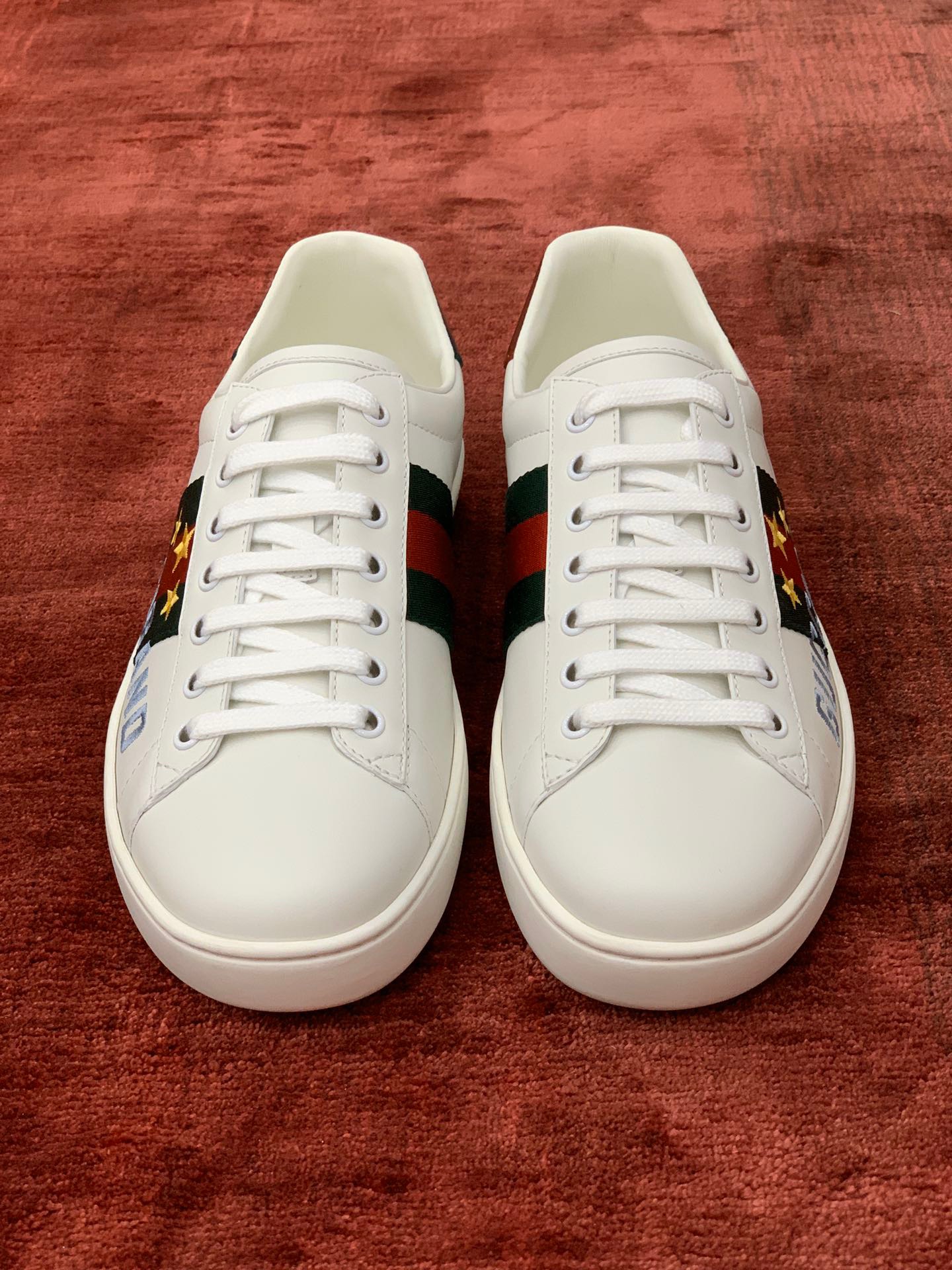 GIÀY GUCCI Leather Ace Sneakers Gucci Band Star White