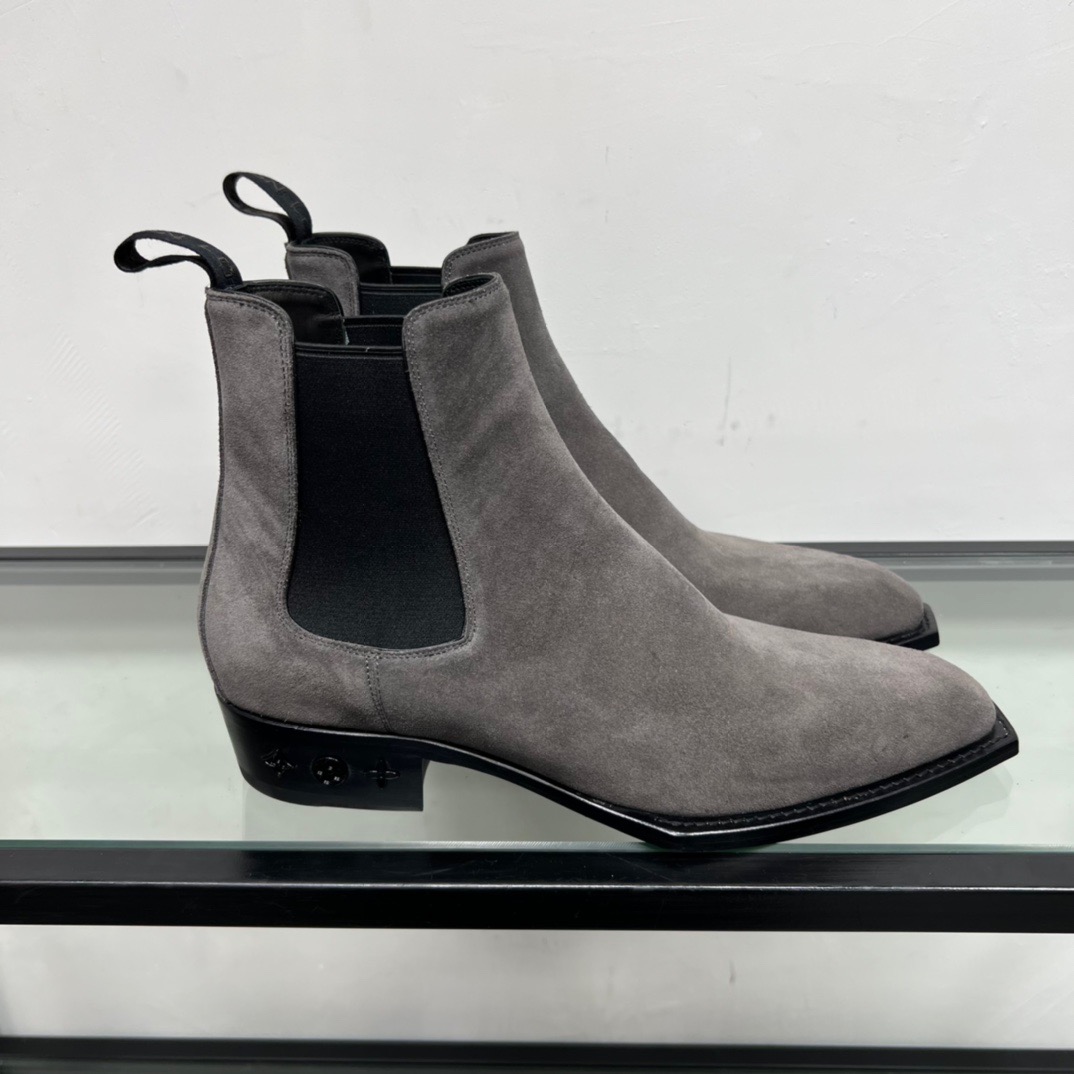 GIÀY LOUIS VUITTON GREY SUEDE LEATHER BOOTS SHOES