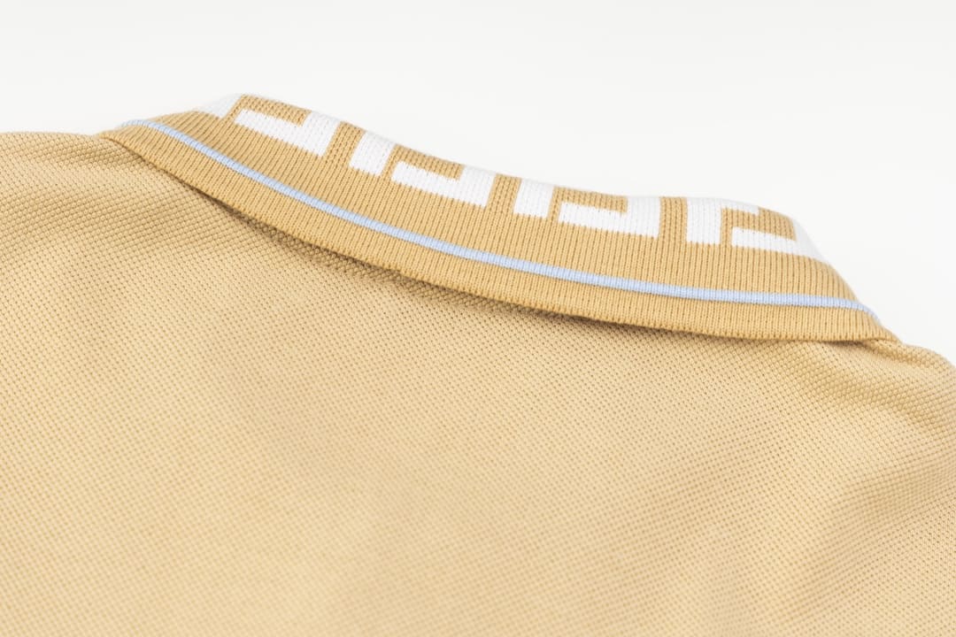 ÁO FENDI POLO SHIRT MÀU VÀNG NHẠT UNISEX