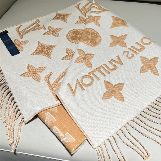 KHĂN Louis Vuitton essential shine scarf