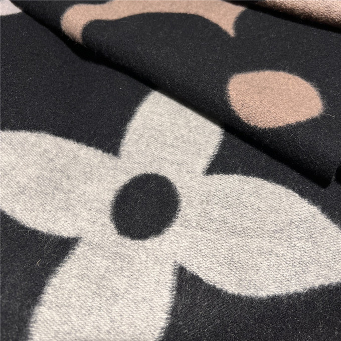 KHĂN Louis Vuitton LV Cashmere scarf