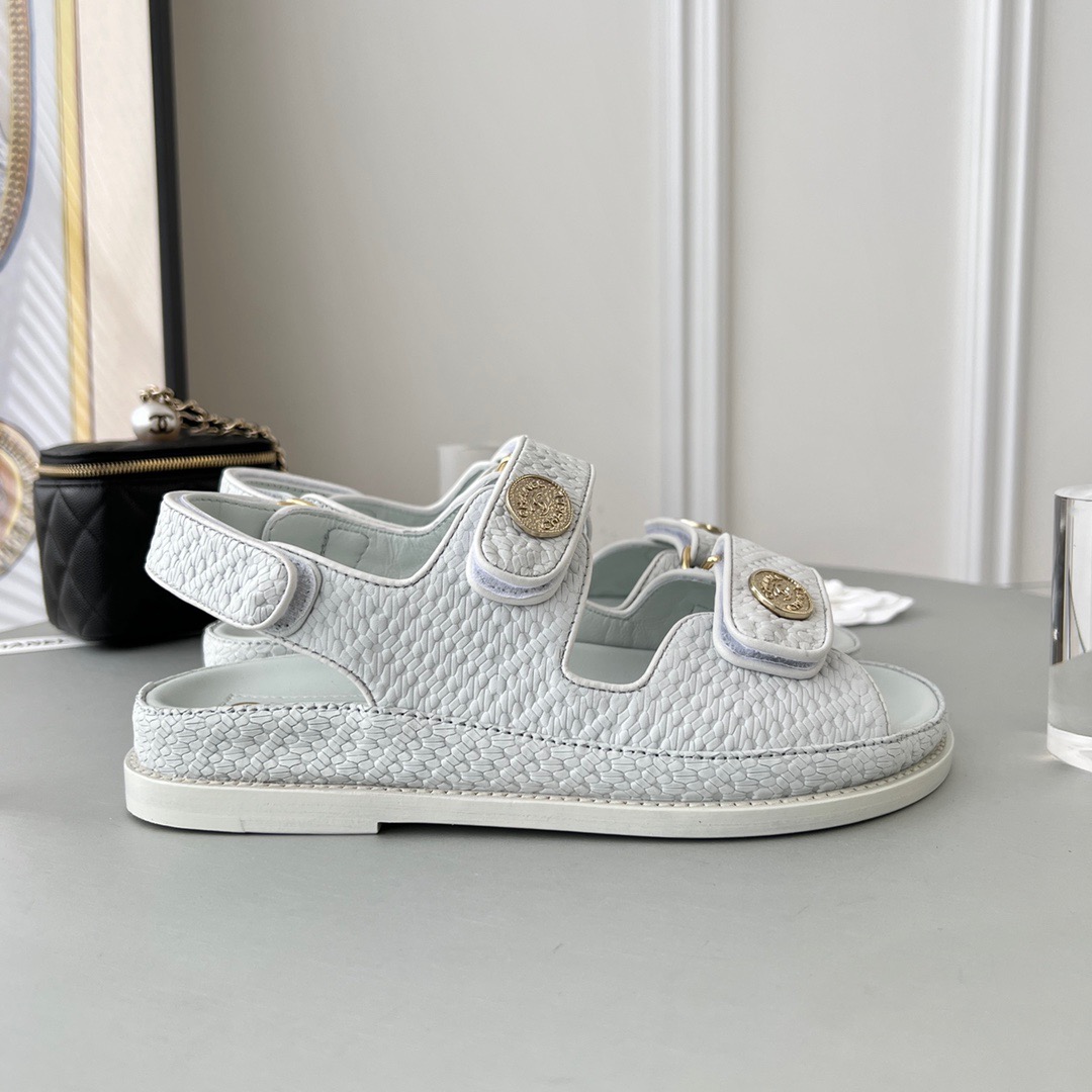 GIÀY CHANEL CC LOGO SANDALS