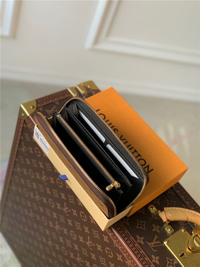 VÍ LOUIS VUITTON zippy wallet