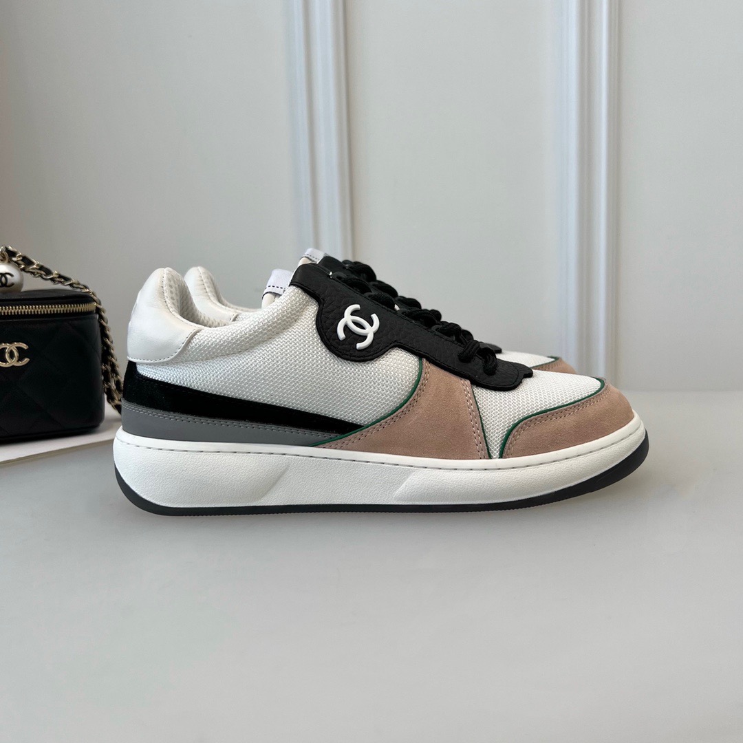 GIÀY CHANEL CC LOGO SNEAKERS shoes