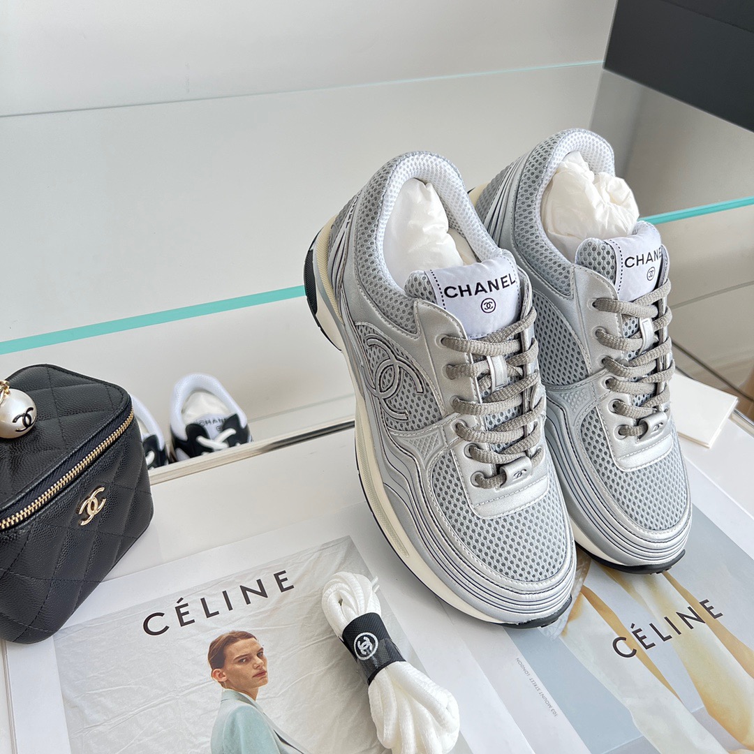 GIÀY CHANEL CC LOGO SNEAKER SHOES