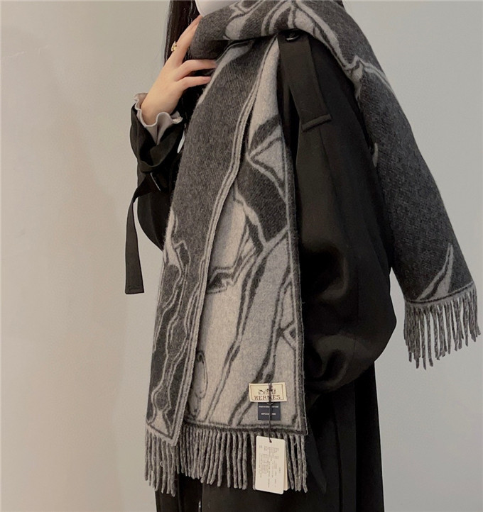 KHĂN Hermes Le Horse Cashmere scarf