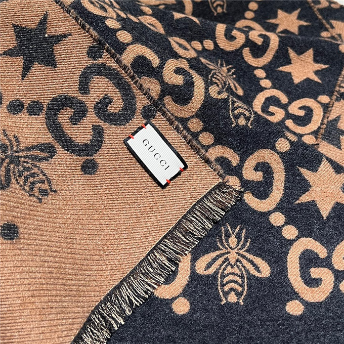 KHĂN Gucci GG Bee Cashmere scarf