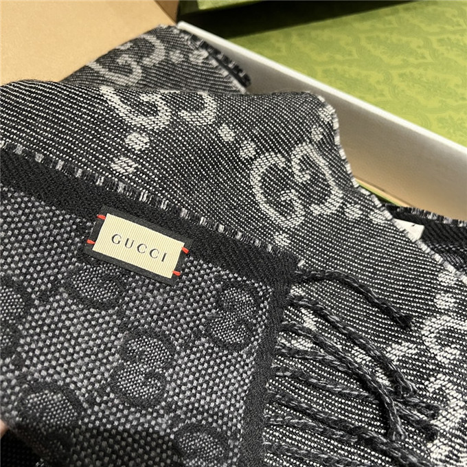 KHĂN Gucci GG Cashmere scarf