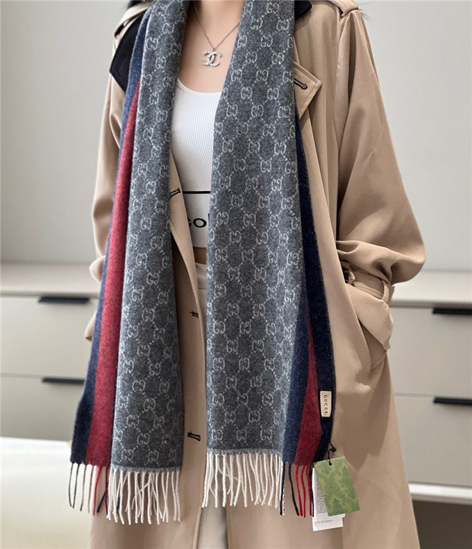KHĂN Gucci GG Cashmere scarf