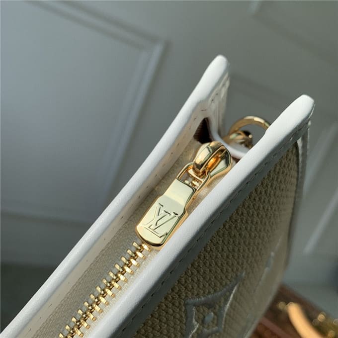 Túi LOUIS VUITTON toiletry pouch on chain