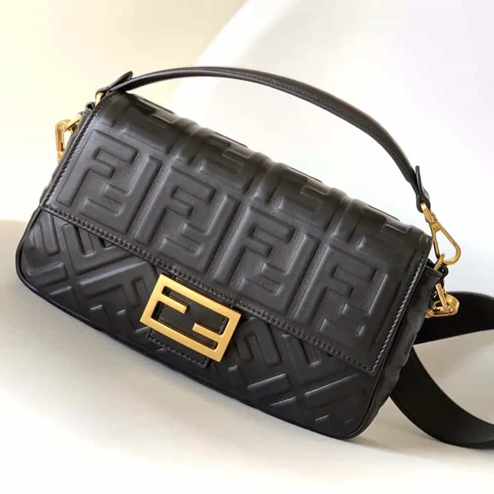 TÚI Fendi Women Medium Baguette da màu đen