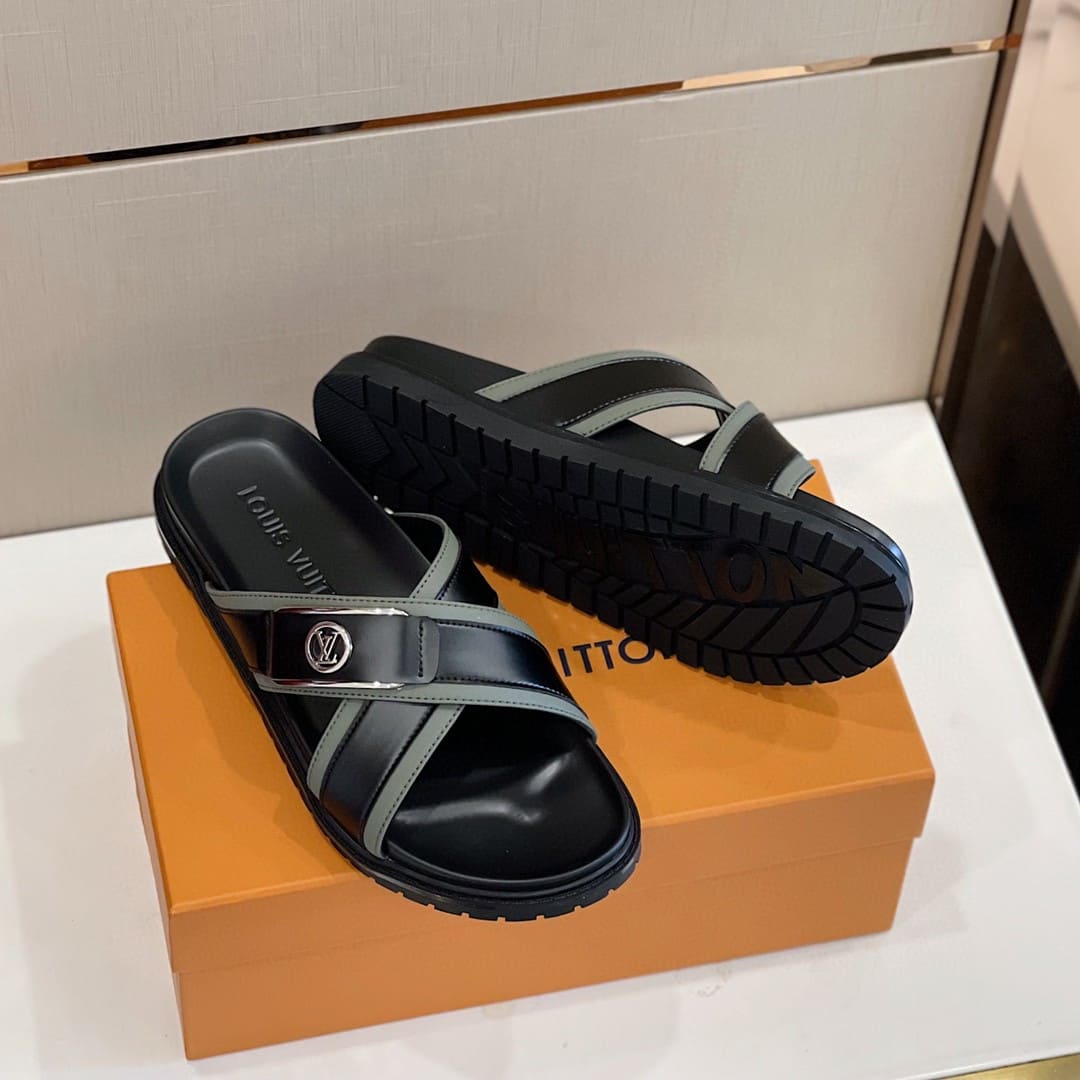 DÉP LOUIS VUITTON TRIANGLE LOGO SANDAL AAA