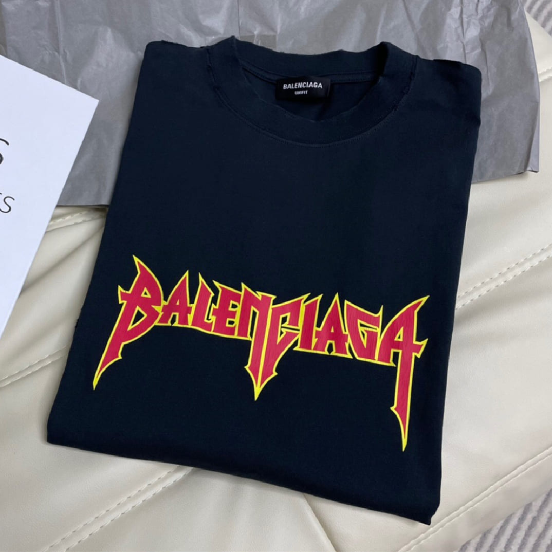 ÁO BALENCIAGA T SHIRT MÀU ĐEN UNISEX