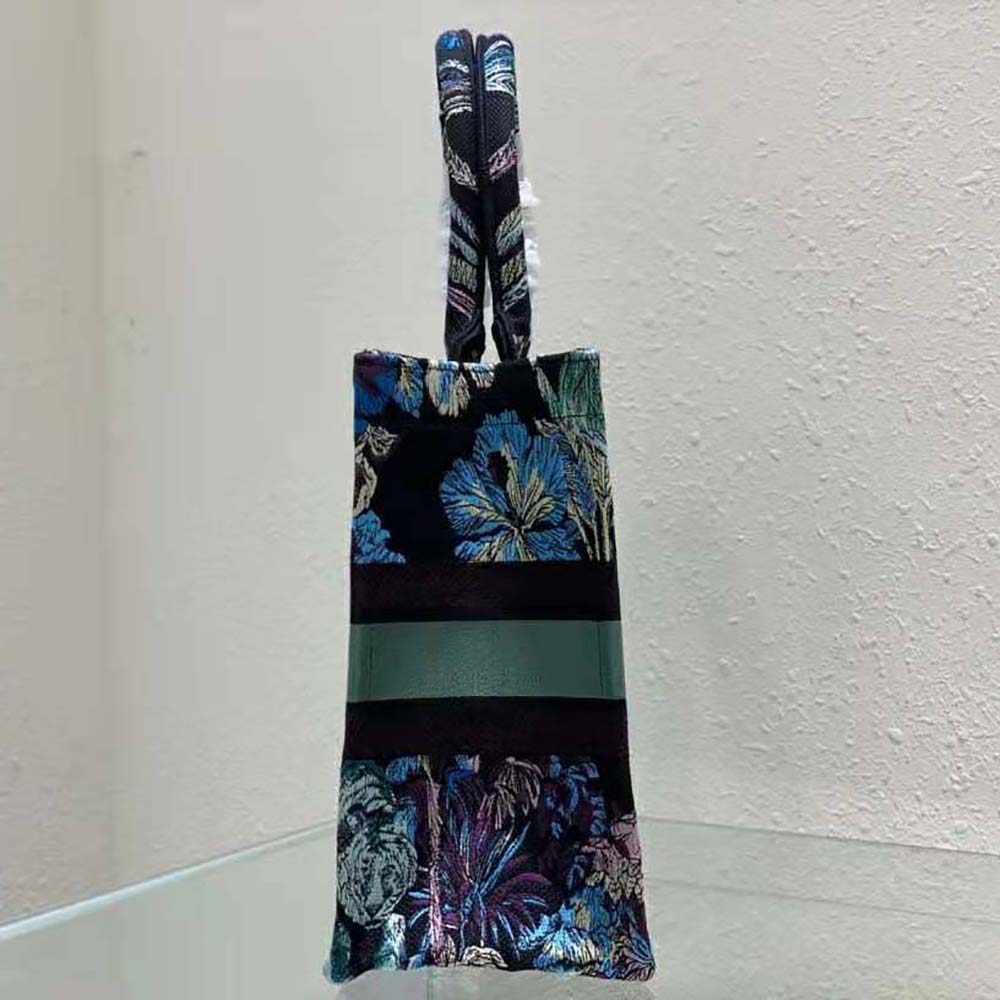 TÚI Dior Women Medium Dior Book Tote Blue Multicolor Toile de Jouy Voyage Embroidery