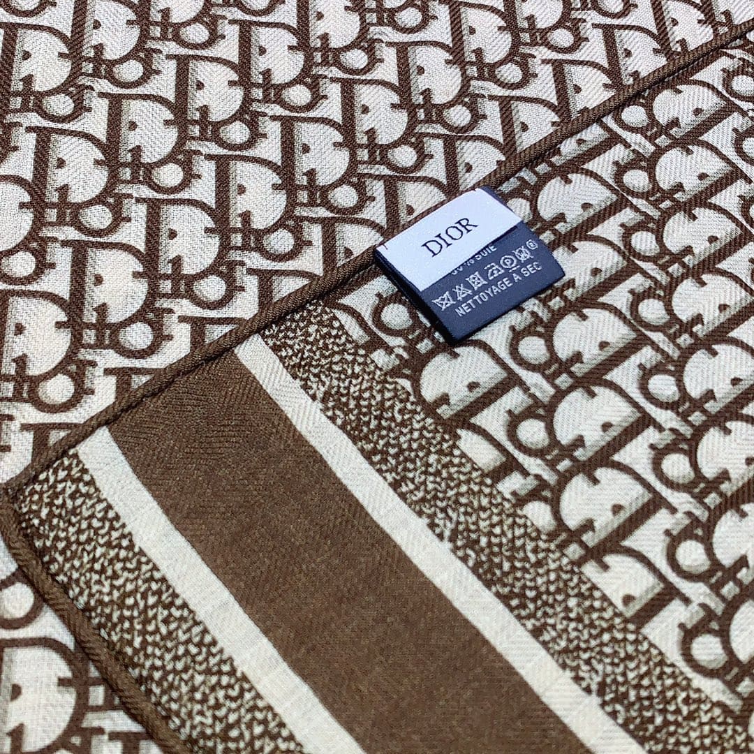 KHĂN CHRISTIAN DIOR Letter cashmere scarf