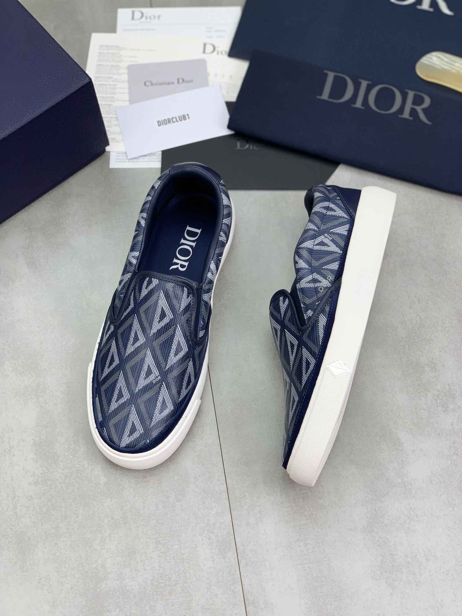 GIÀY CHRISTIAN DIOR LEATHER SLIP ON SHOES AAA