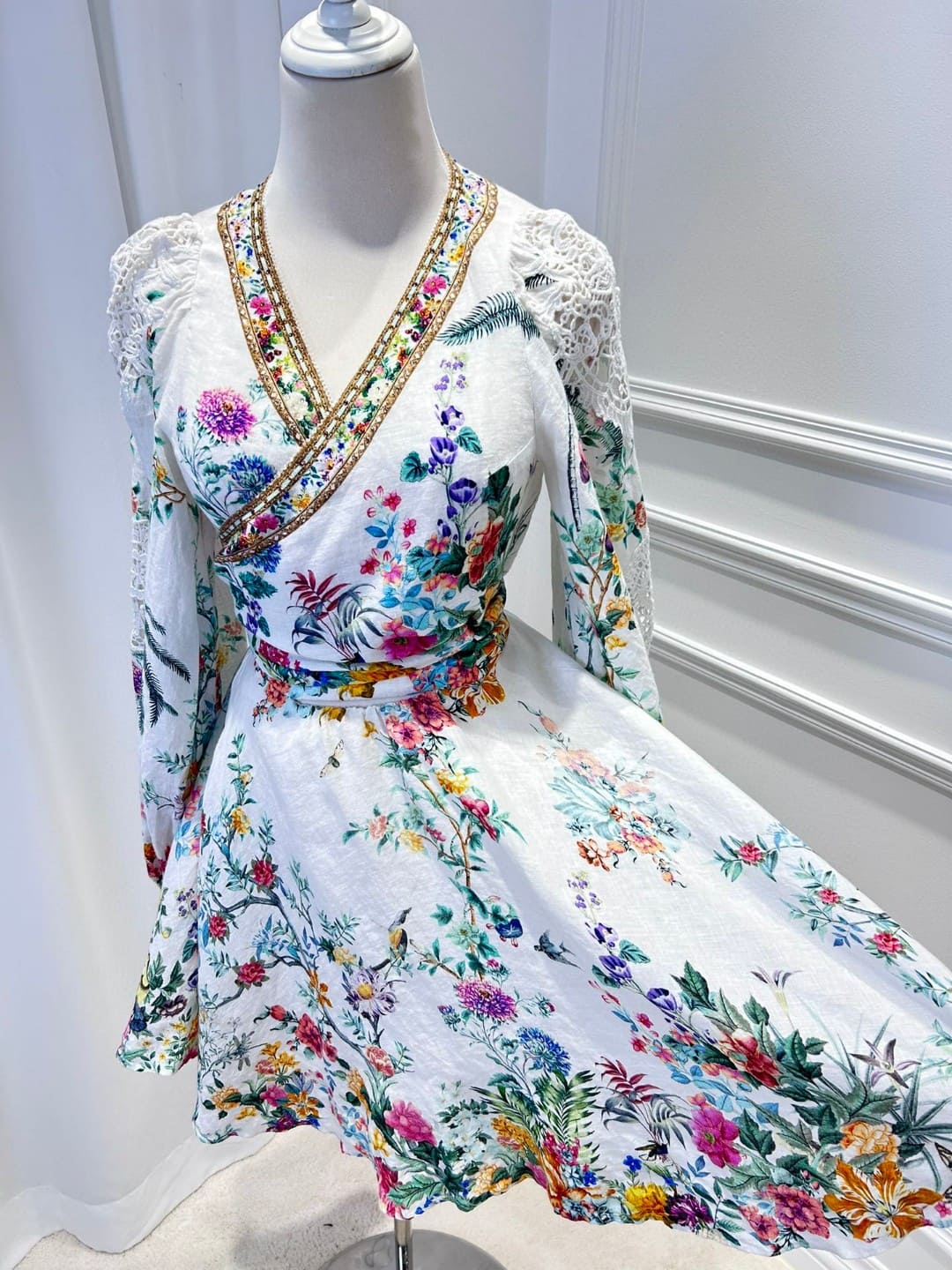 VÁY CAMILLA V NECK COLORFUL FLOWER MID DRESS High Classy