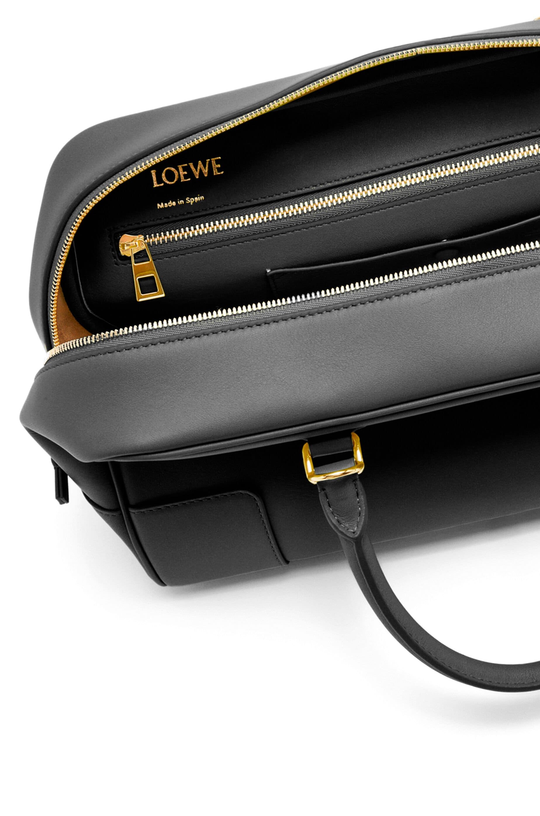 Túi LOEWE Amazona 28 bag in nappa calfskin black