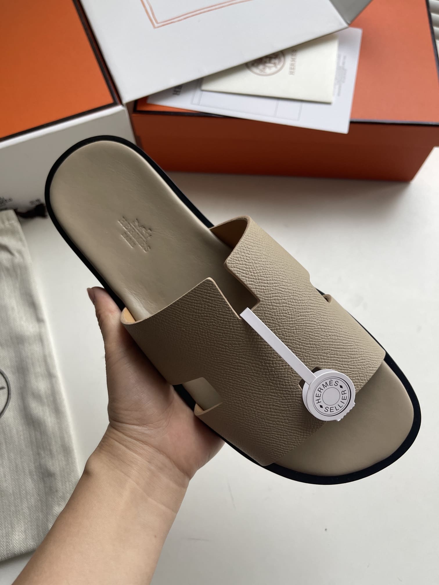 DÉP HERMES IZMIR CREAM H SANDAL AAA