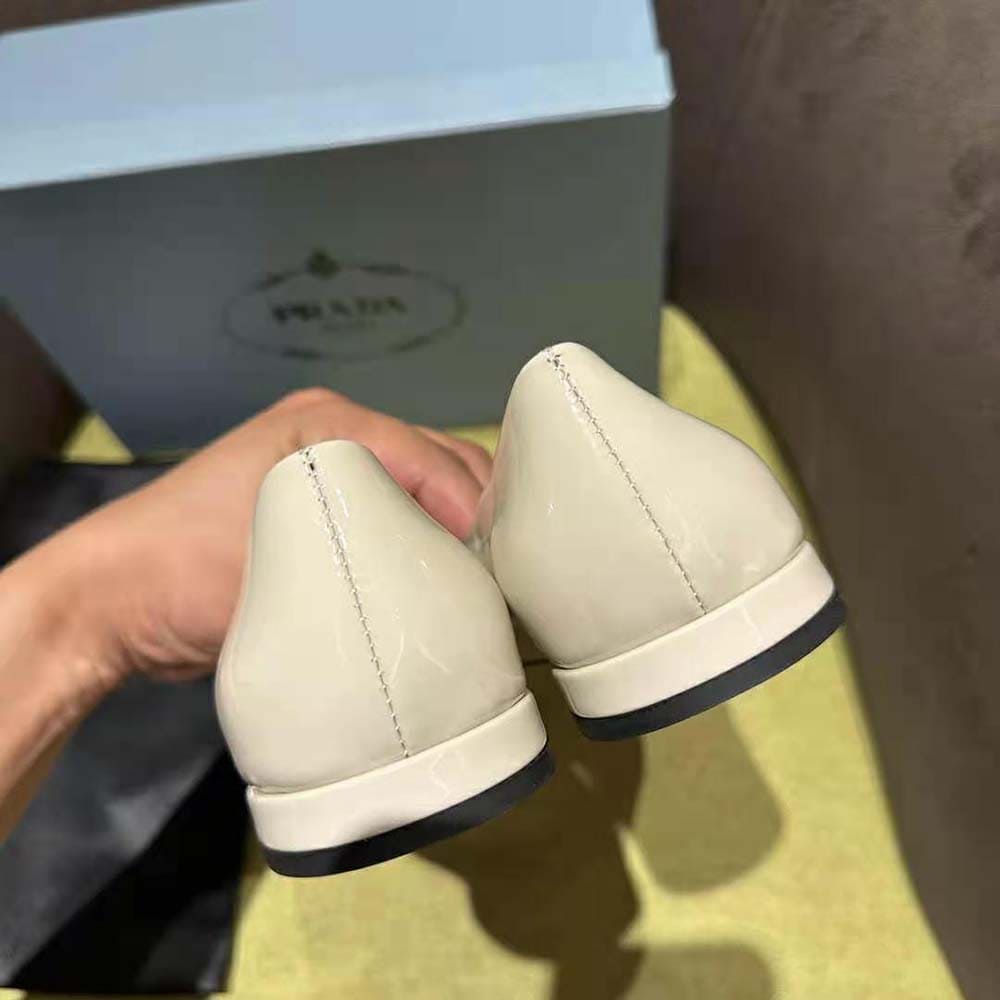 GIÀY Prada Women Patent Leather Ballerinas-White