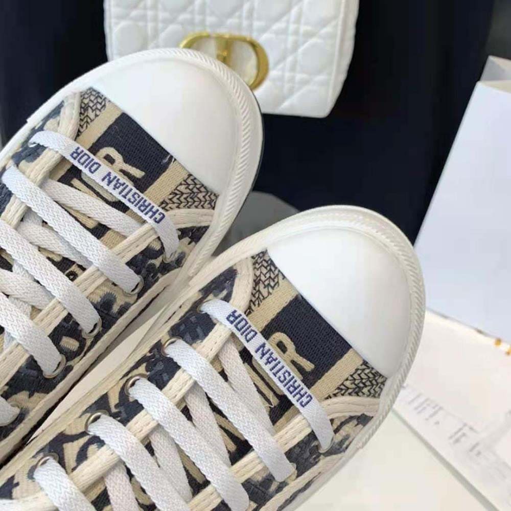 GIÀY Dior Women Walk’n’dior Platform Sneaker Deep Blue Dior Oblique Embroidered Cotton