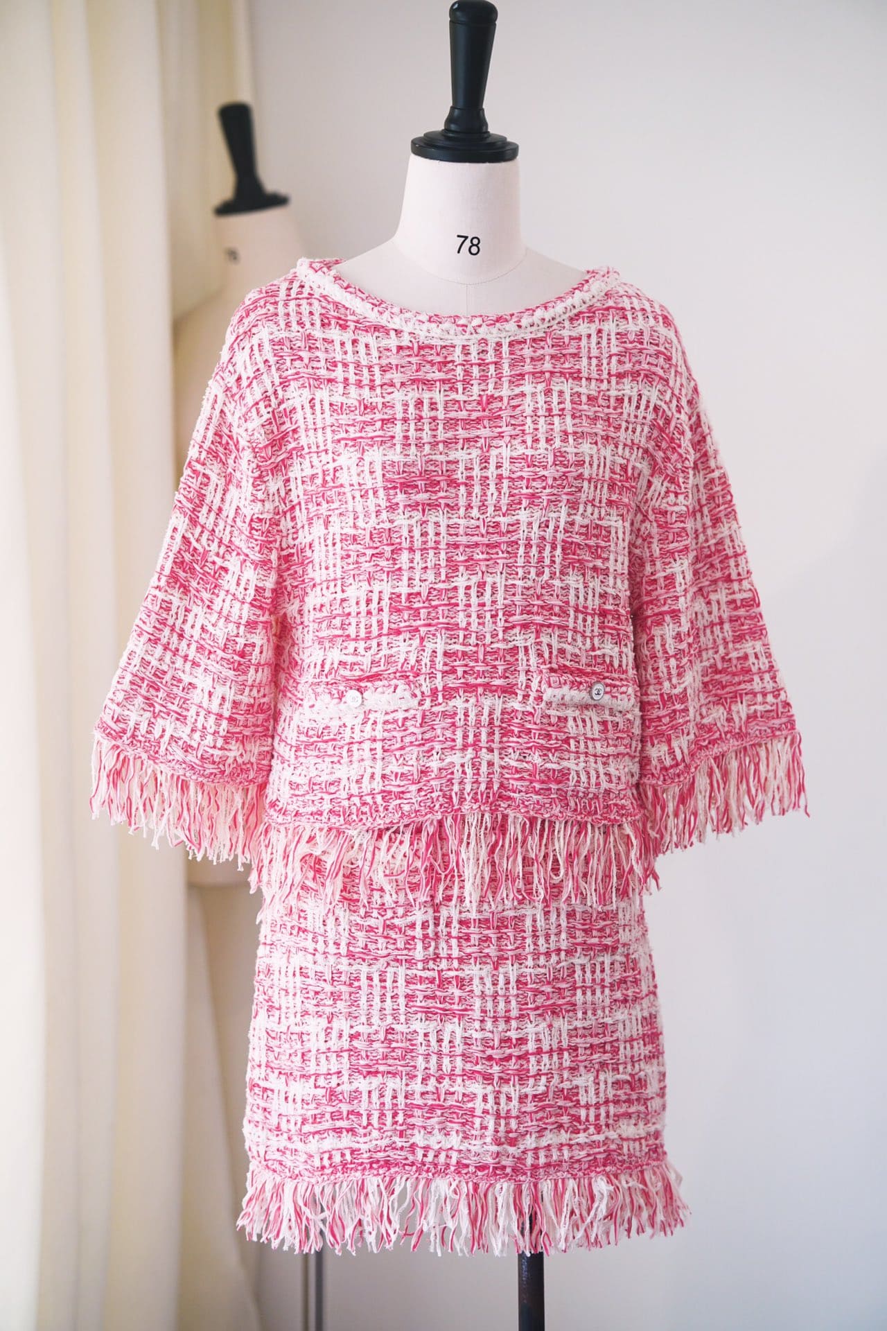 BỘ ĐỒ CHANEL MÀU HỒNG TWEED PINK MID DRESS High Classy