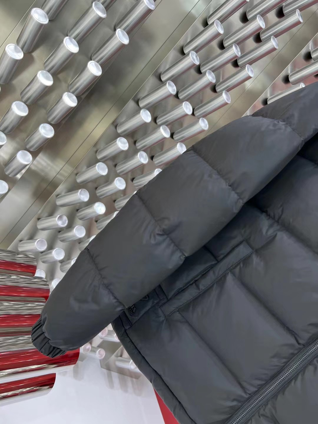 ÁO PRADA FEATHER DOWN JACKET