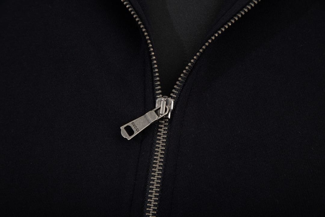 ÁO GUCCI GG Logo Arm Sweater Zip Black