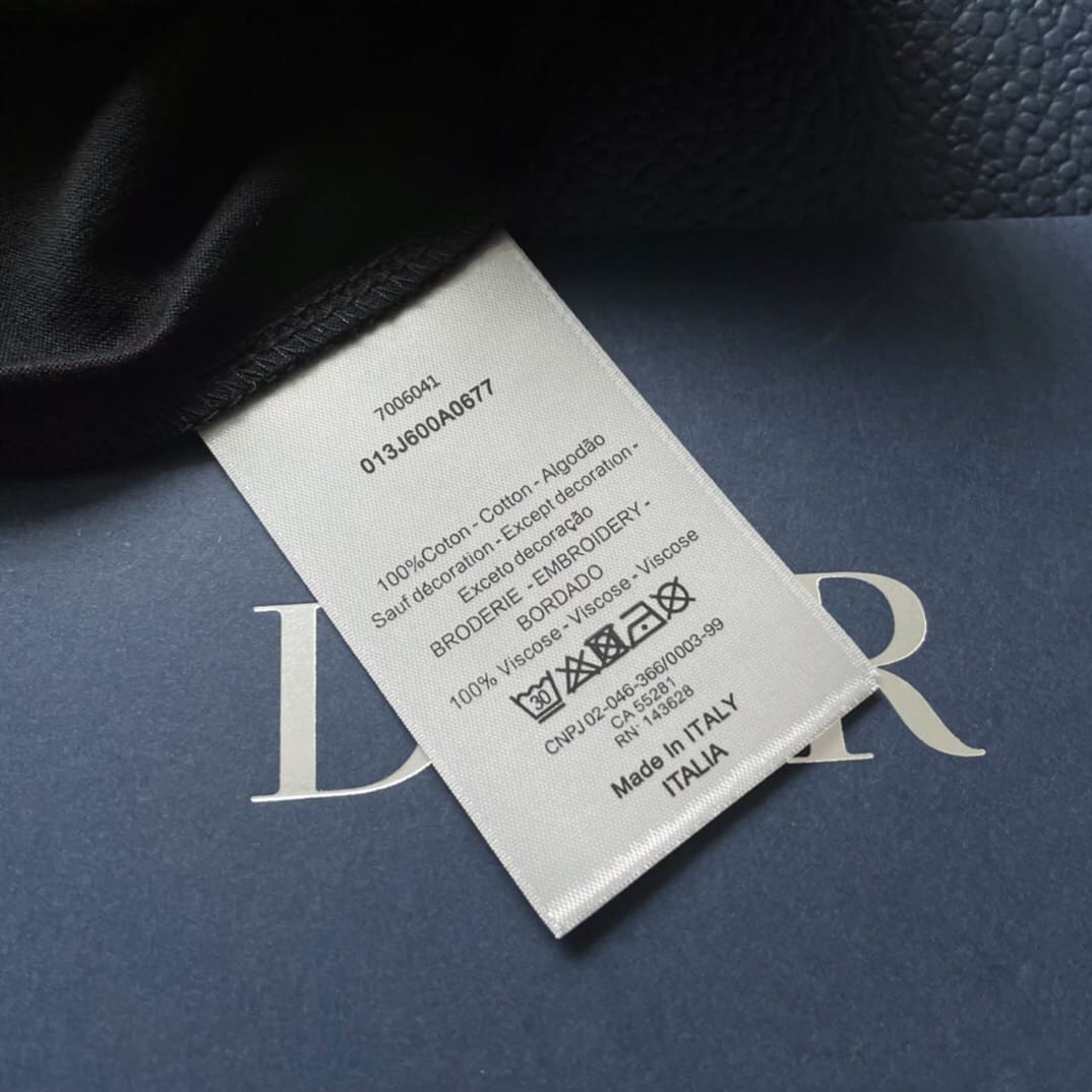 ÁO DIOR T SHIRT MÀU ĐEN UNISEX