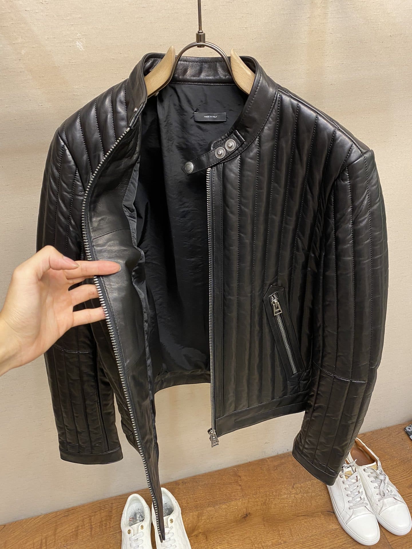 ÁO TOM FORD BLACK LEATHER JACKET