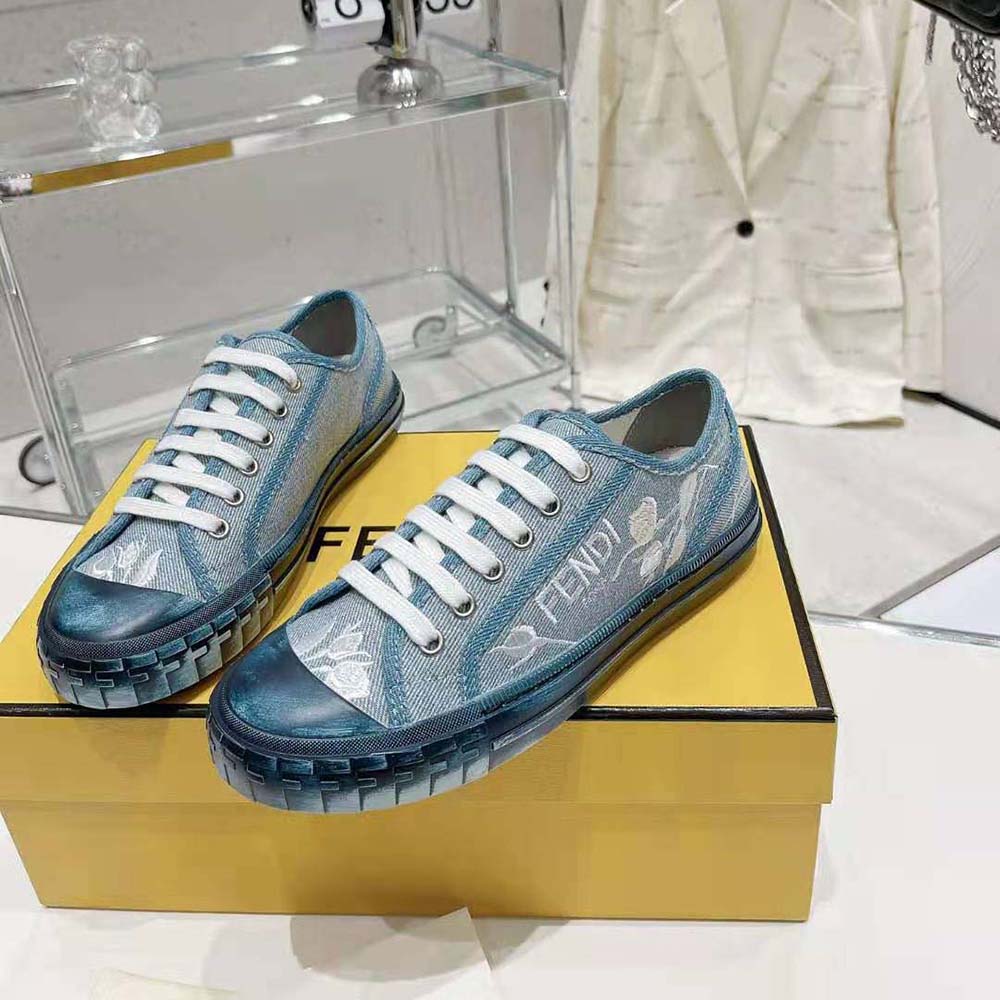 GIÀY FENDI Domino Light Blue Denim Low Tops