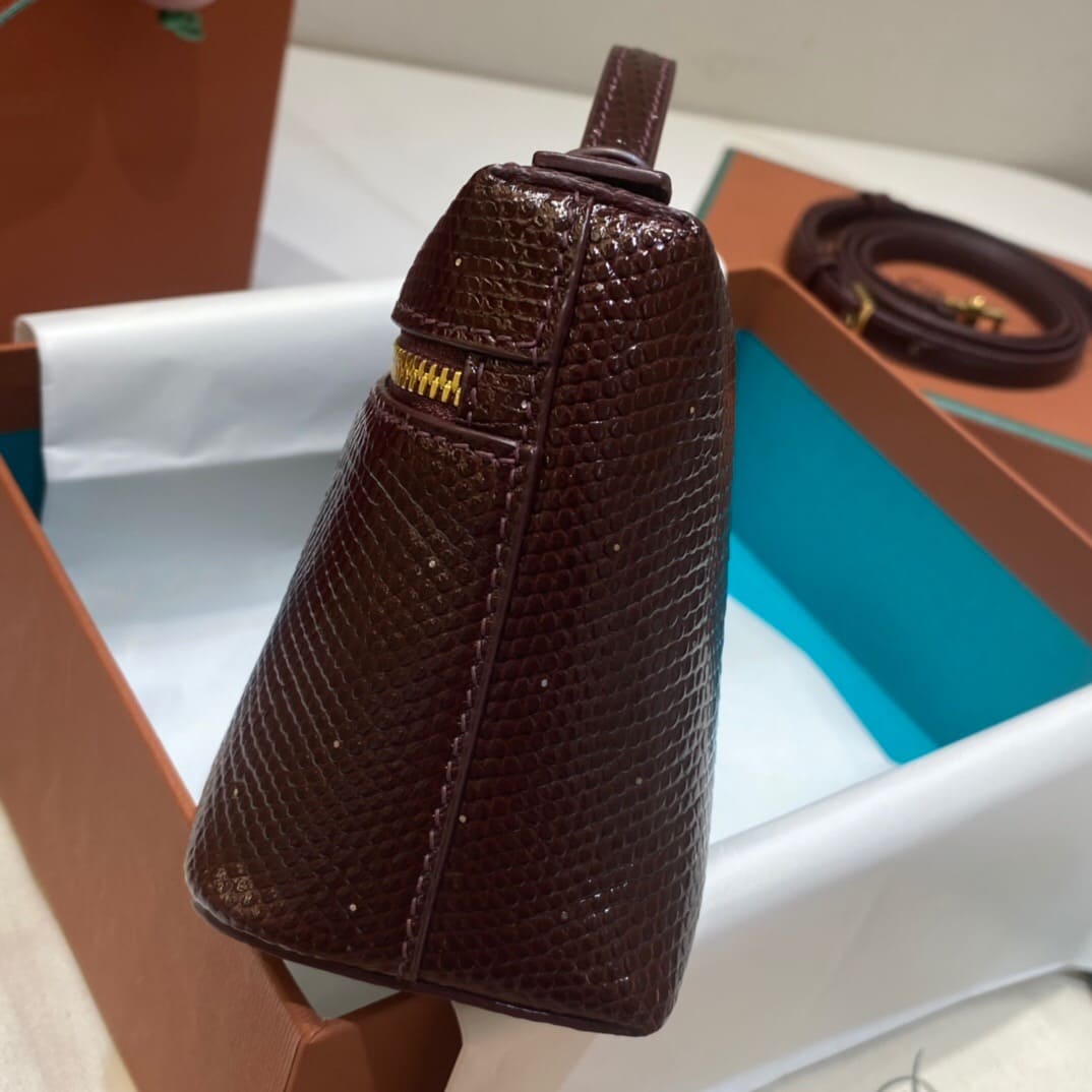 TÚI Loro Piana Women Extra bằng da thằn lằn(Liên hệ để được giá tốt nhất)