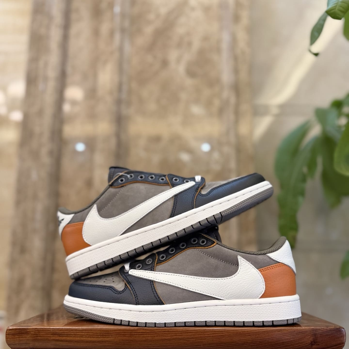 GIÀY TRAVIS SCOTT X AIR JORDAN AJ1 TEXAS LONGHORNS TOP QUALITY SHOES AAA