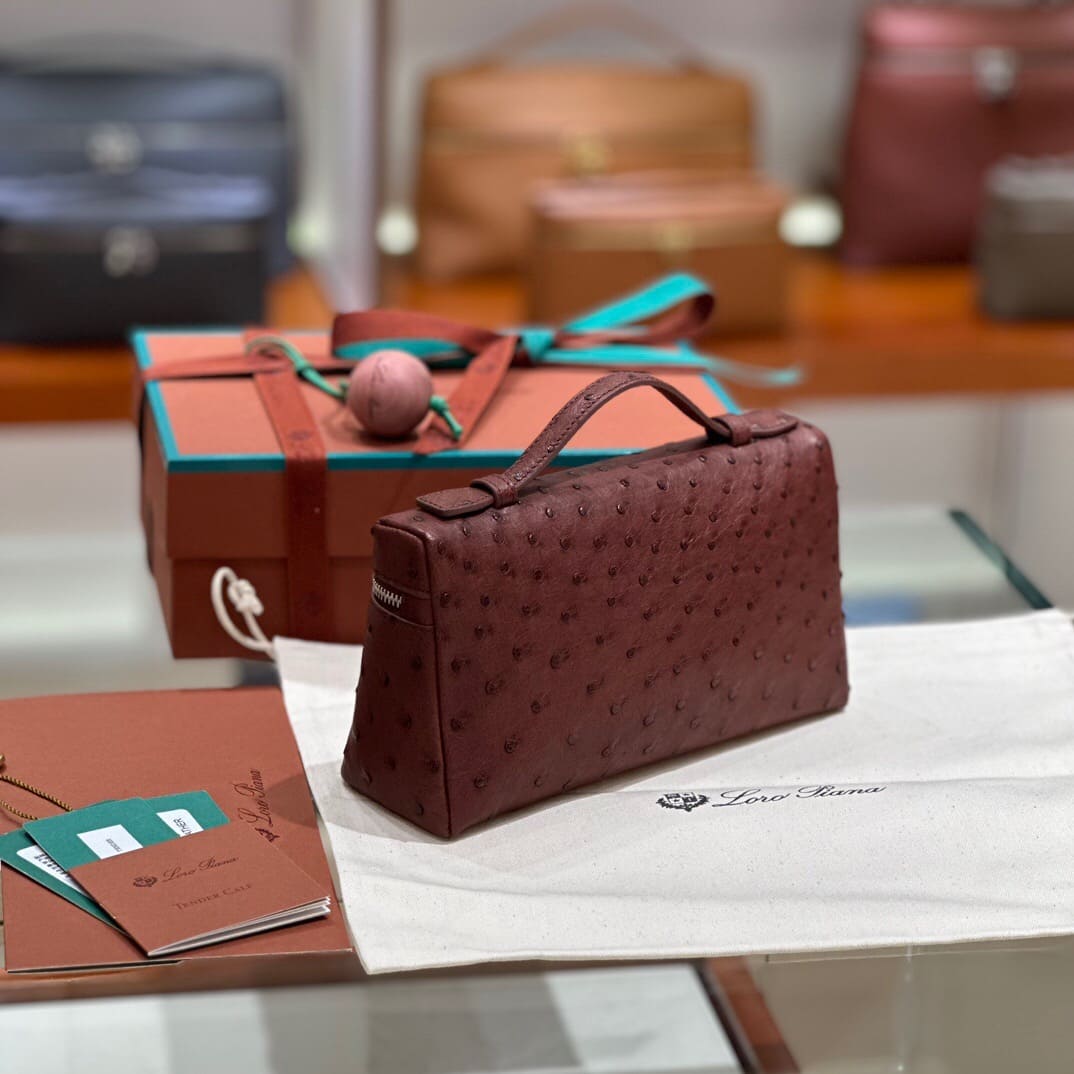 TÚI Loro Piana Women Extra Pocket L27 in Ostrich Leather Bordeaux da đà điểu(Gía Liên Hệ)