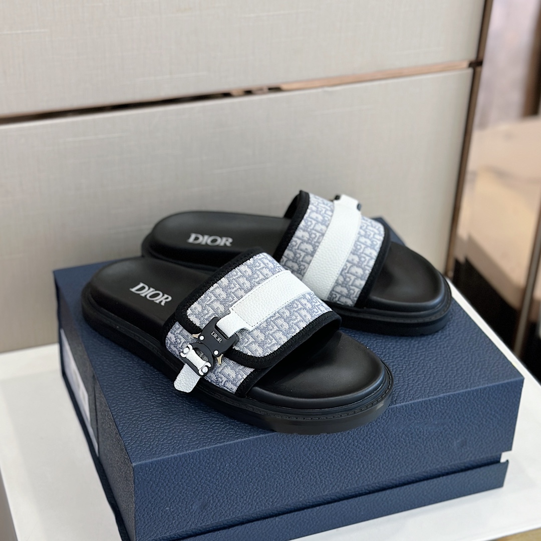 DÉP DIOR AQUA SLIPPER
