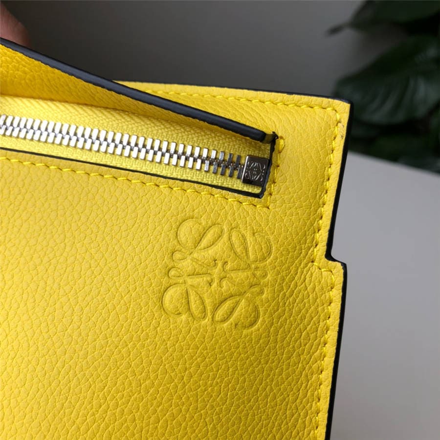 Túi LOEWE ladies clutch bag new pebbled leather T Pouch handbag Yellow