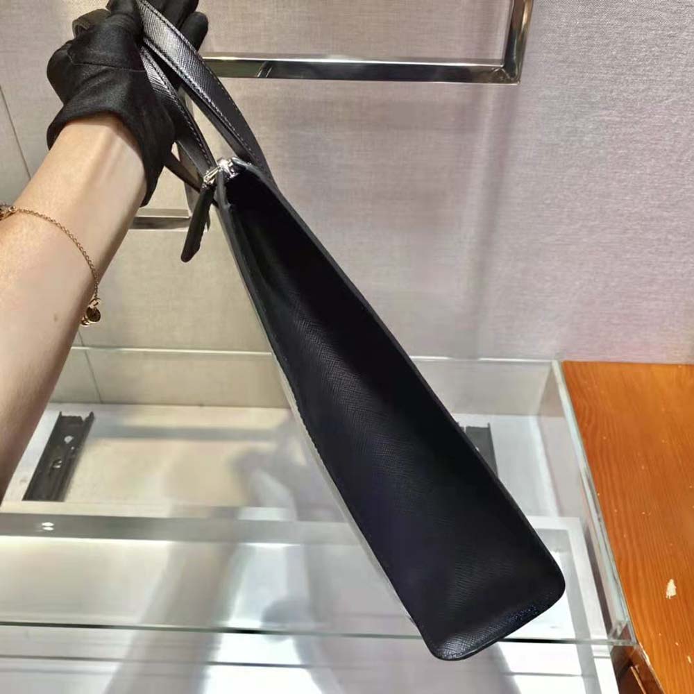 TÚI PRADA Saffiano Leather Tote with a Crosshatch Pattern and Wax Finish-Black