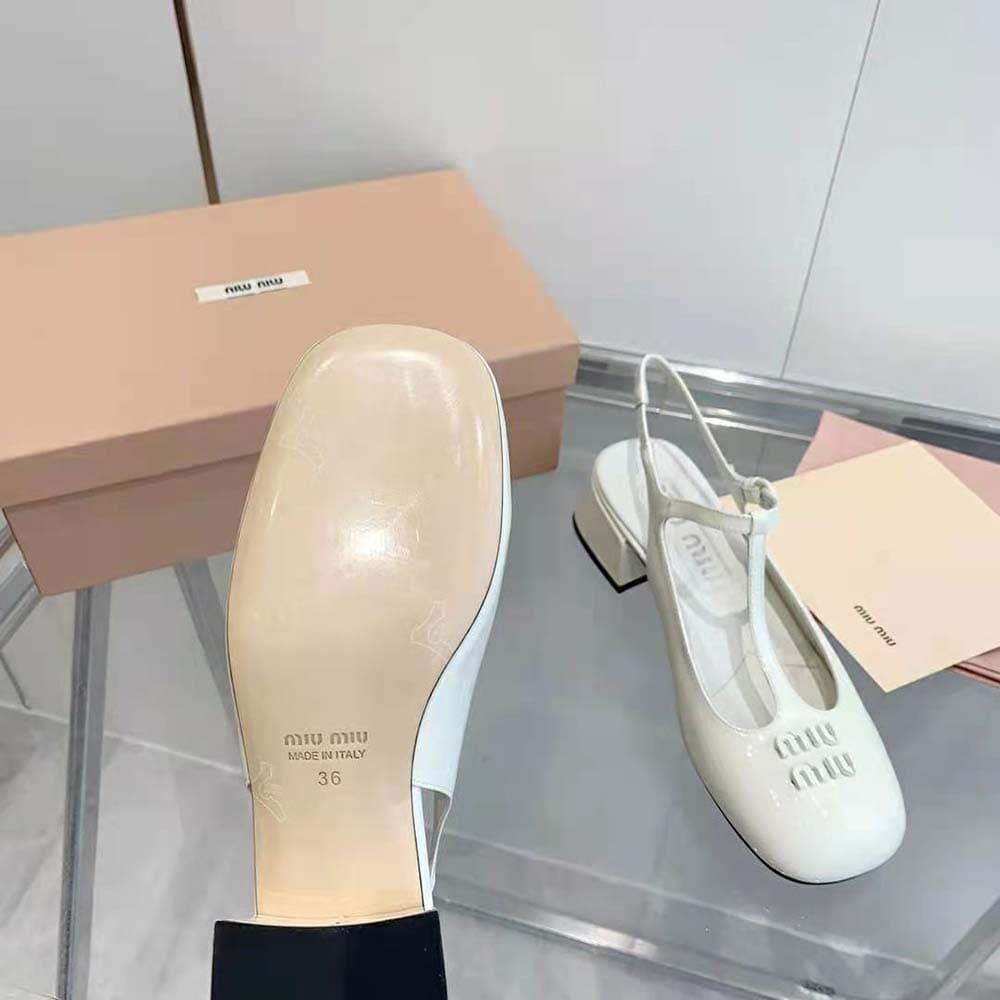 GIÀY Miu Miu Women Patent Leather Slingback Pumps-White