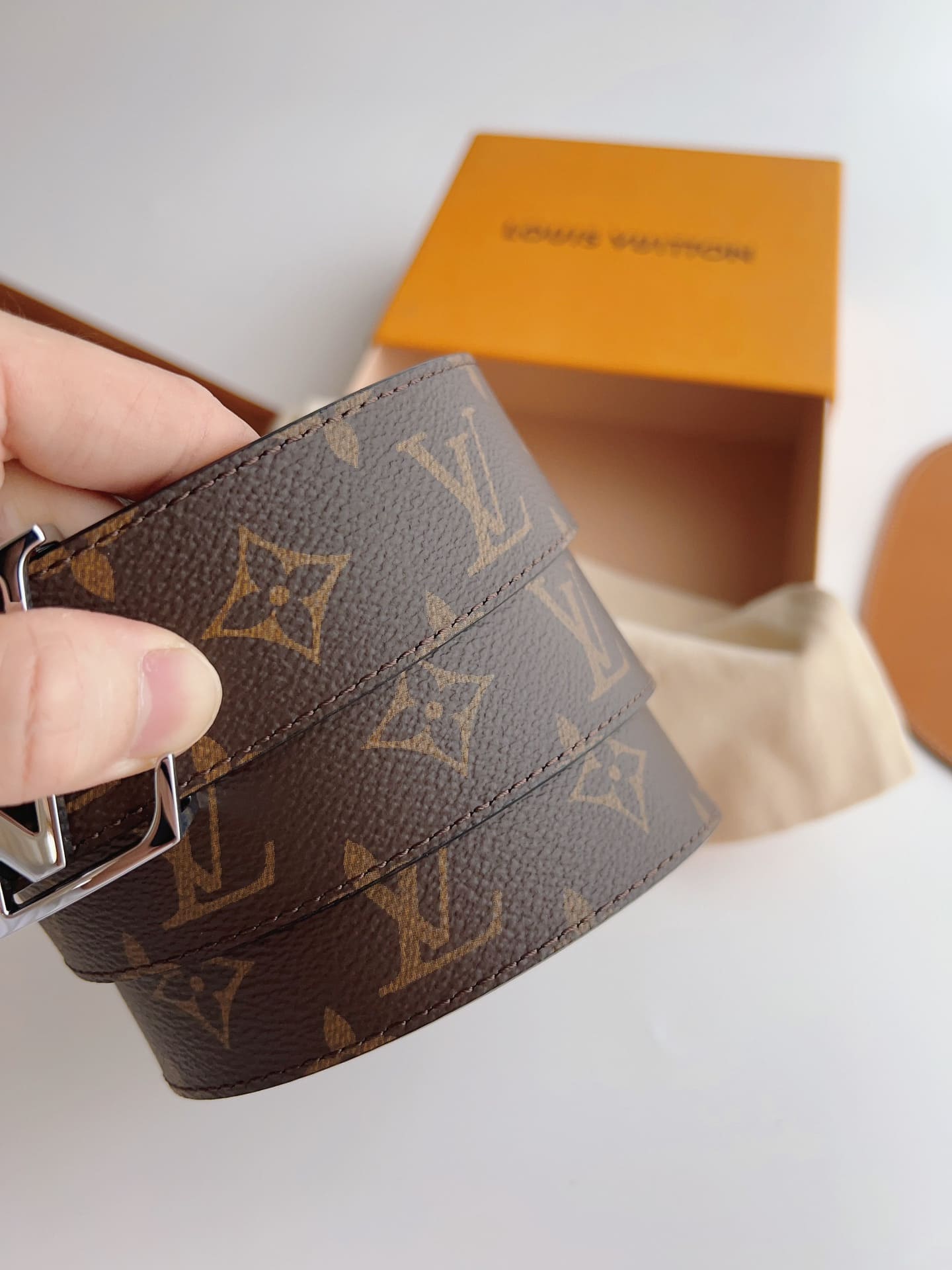 DÂY LƯNG LOUIS VUITTON BROWN MONOGRAM LEATHER Khóa bạc