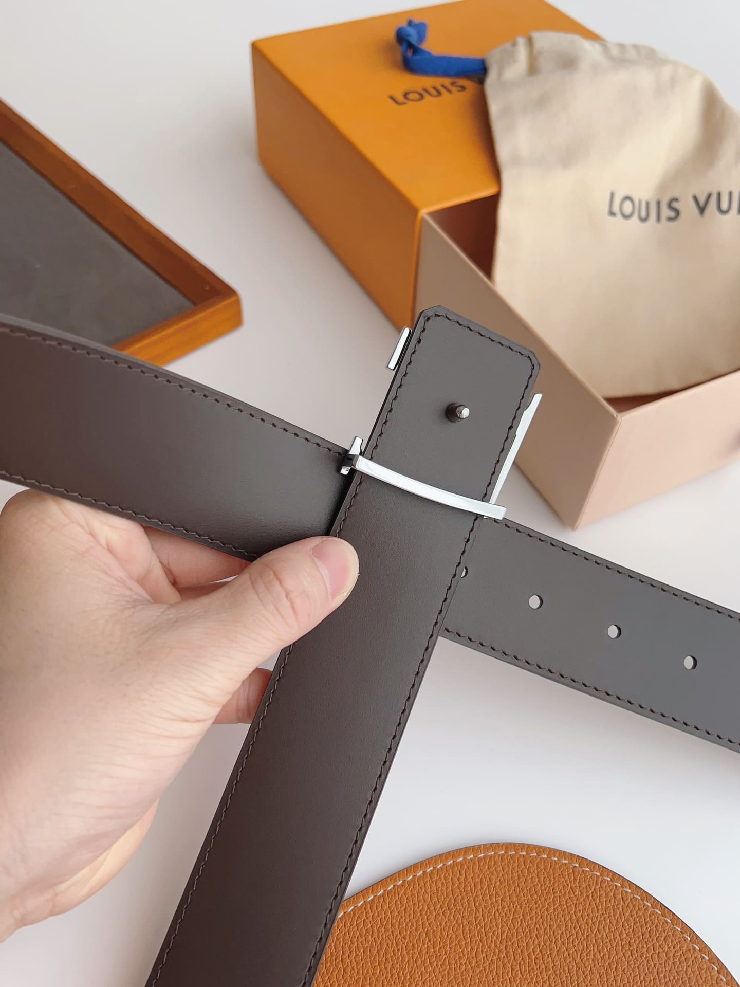DÂY LƯNG LOUIS VUITTON SQUARE BROWN MONOGRAM LEATHER Khóa bạc