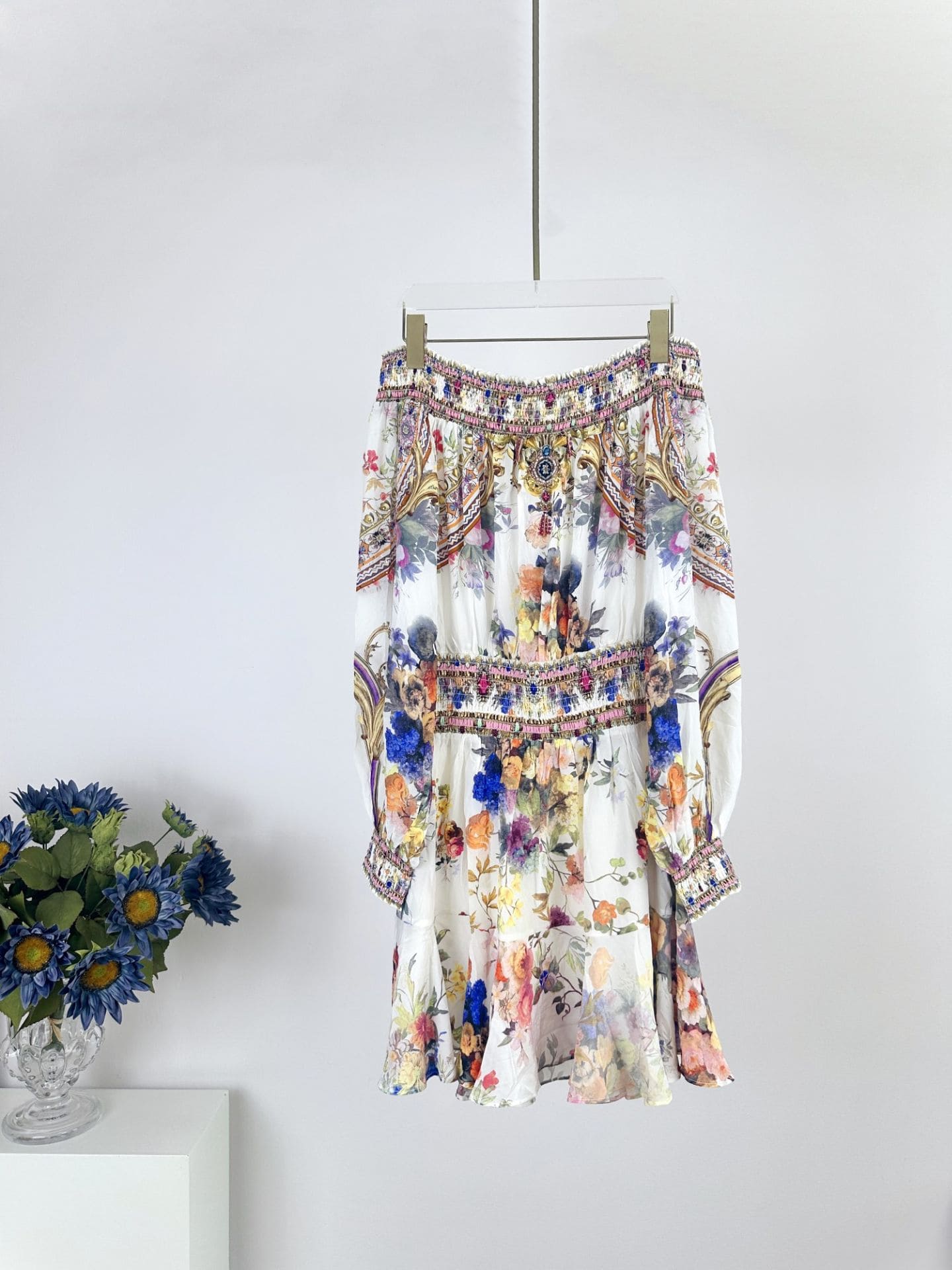 VÁY CAMILLA Silk Embellished V-Neck Midi Dress High Classy