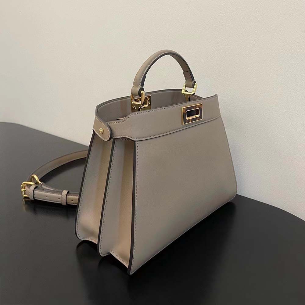 TÚI FENDI Women Peekaboo Iseeu Medium Leather Bag-Brown