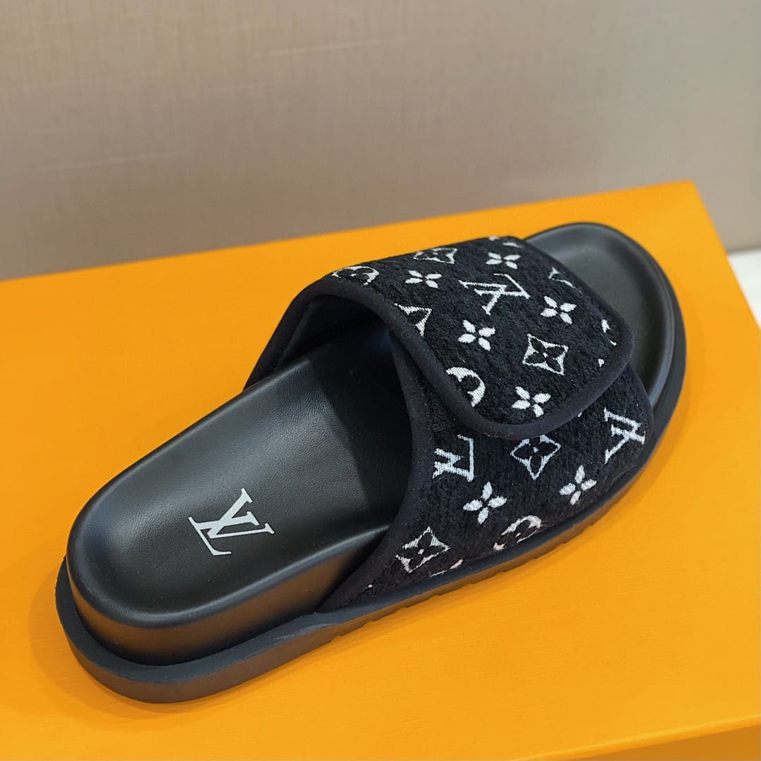 DÉP LOUIS VUITTON MONOGRAM LOGO SANDAL AAA