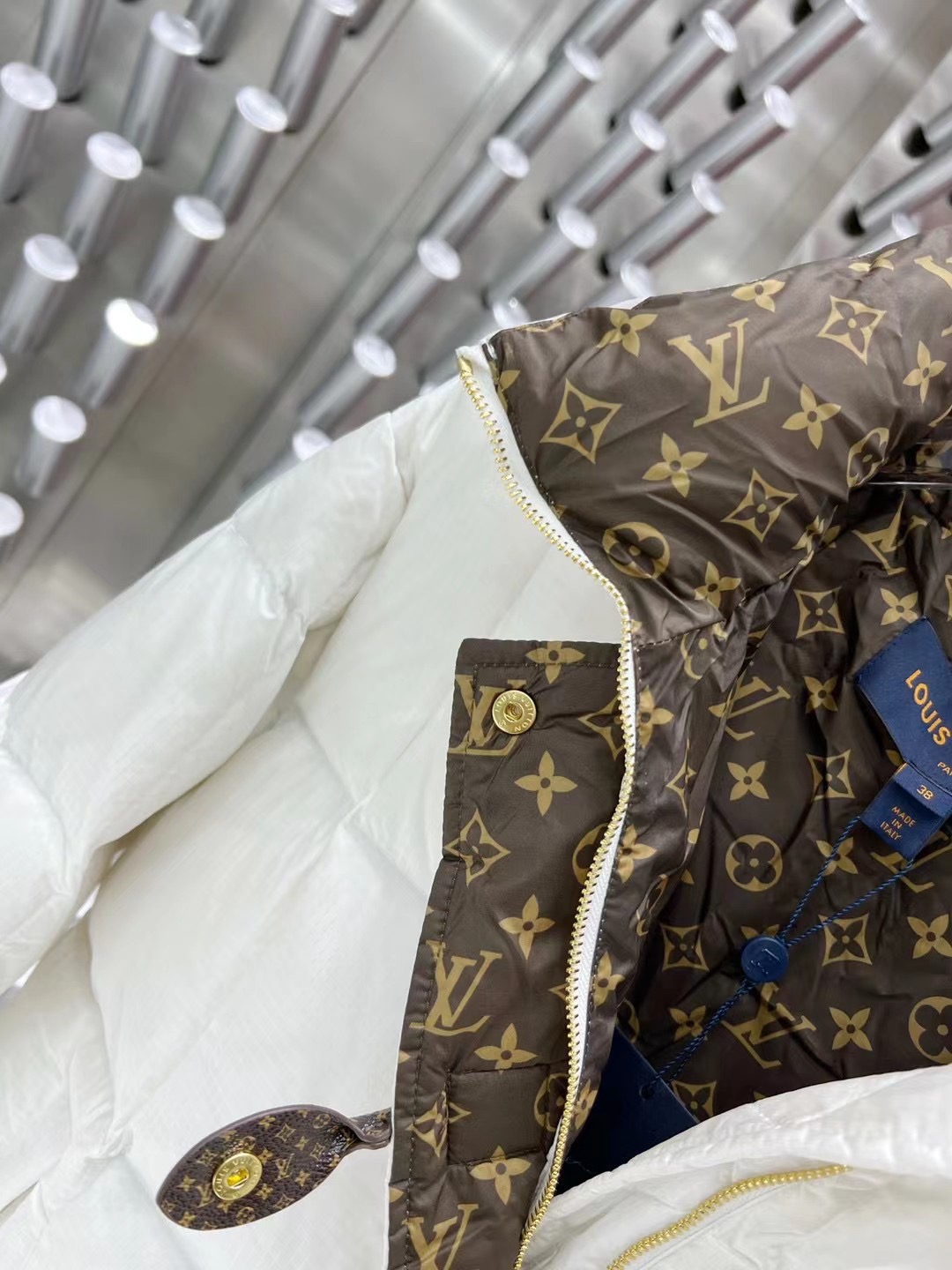 ÁO LOUIS VUITTON DOWN JACKET