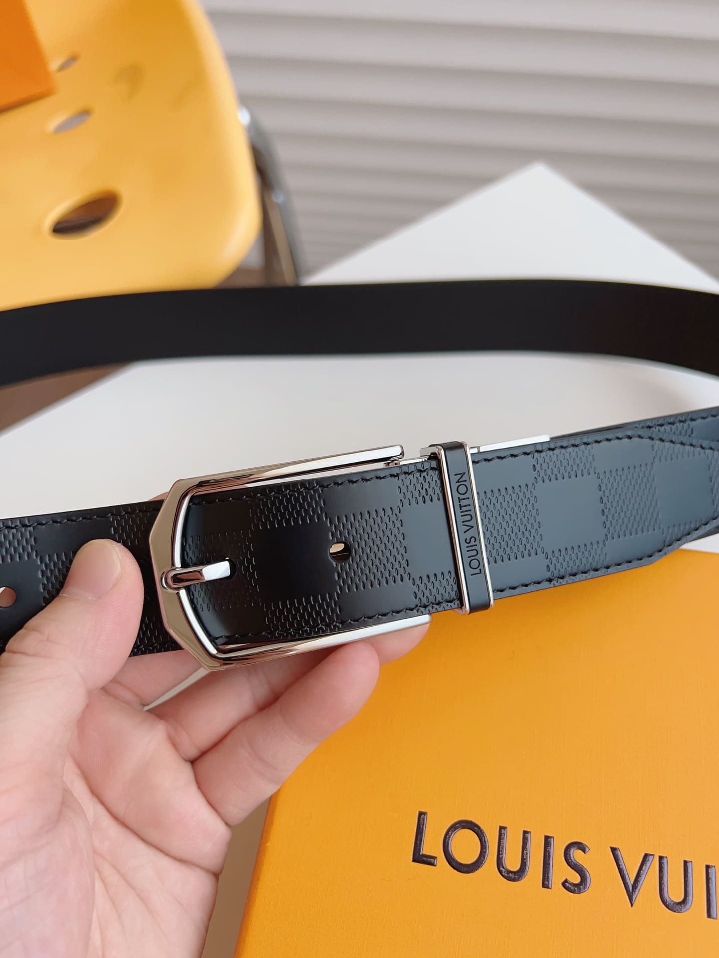 DÂY LƯNG LOUIS VUITTON BLACK SQUARE MONOGRAM DAMIER LEATHER Khóa bạc