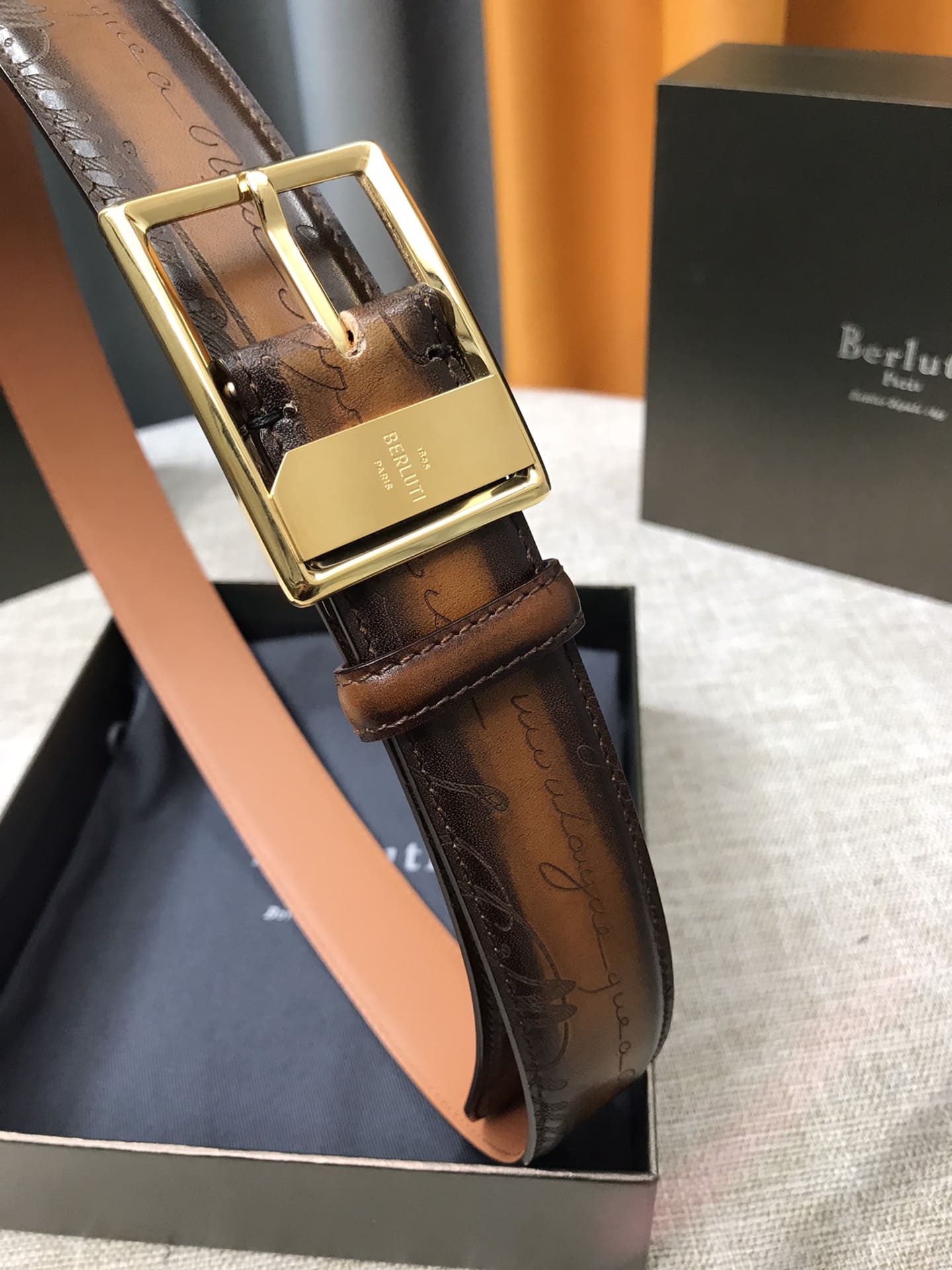 DÂY LƯNG BERLUTI PATINA Leather khóa vàng