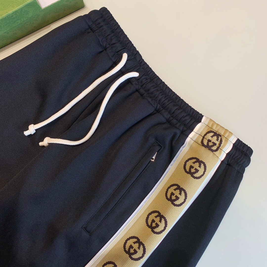 QUẦN GUCCI GG LOGO Swim Shorts