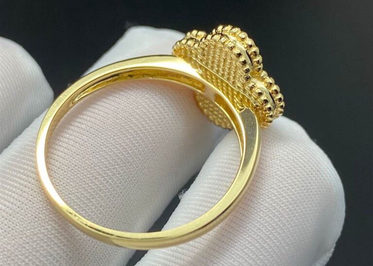 NHẪN VAN CLEEF & ARPELS ALHAMBRA M.O.P GOLD 18K YELLOW GOLD