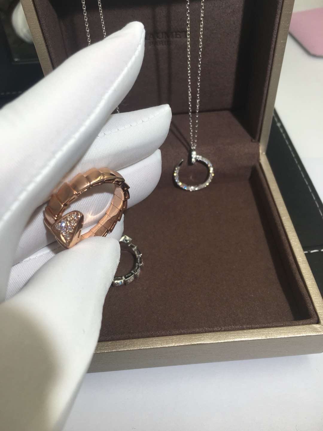 NHẪN BVLGARI Serpenti 18kt rose gold pavé diamonds