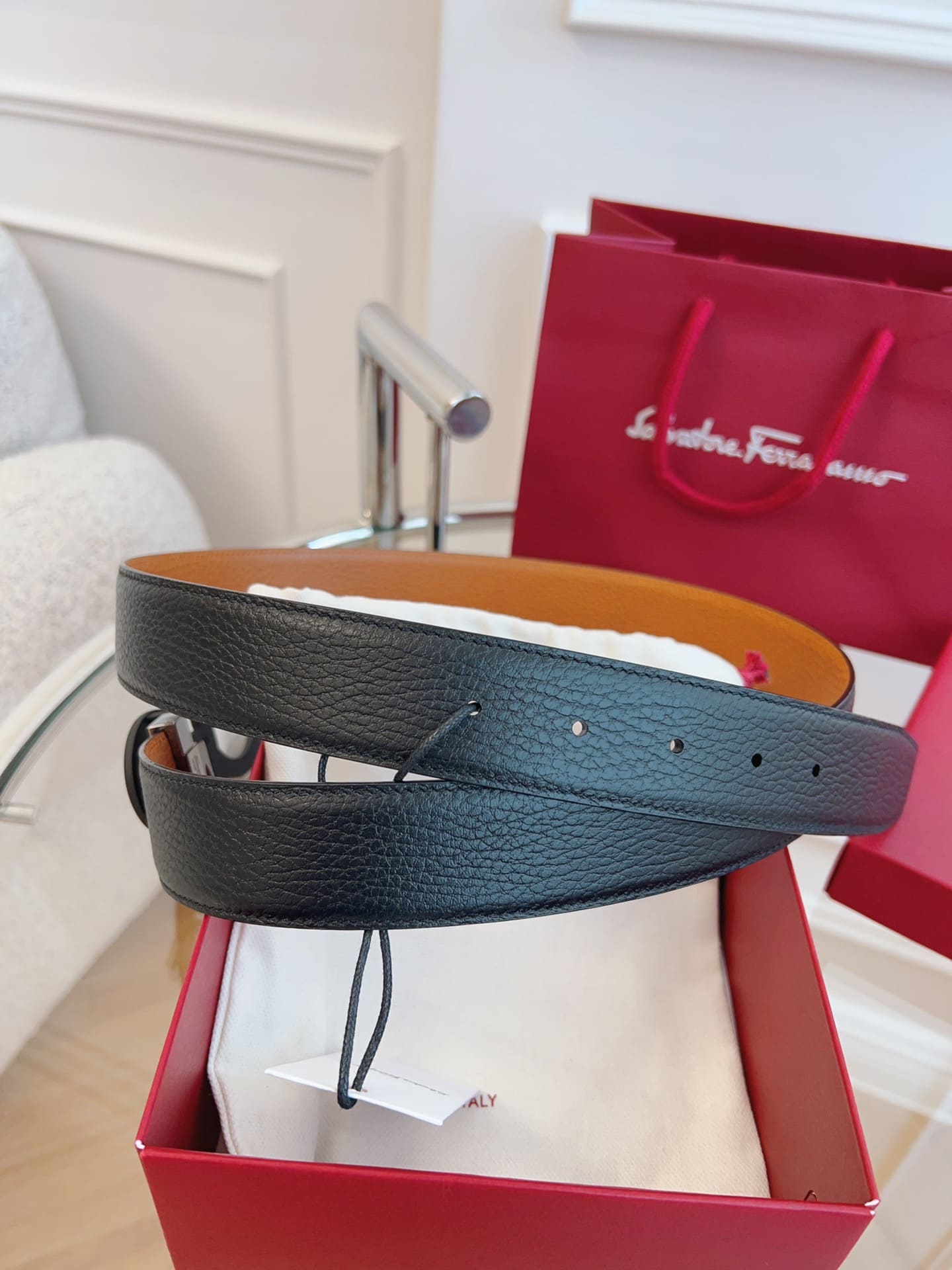 DÂY LƯNG Salvatore Ferragamo Adjustable Gancini Belt Khóa đen